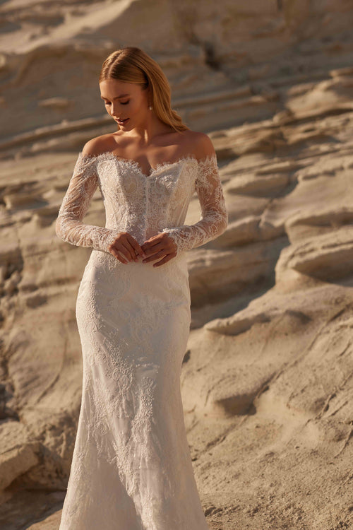 Load image 1 in gallery view. Heart-neck, long-sleeved, fully embroidered lace wedding dress with a detachable tulle skirt in a mermaid style - 25181
