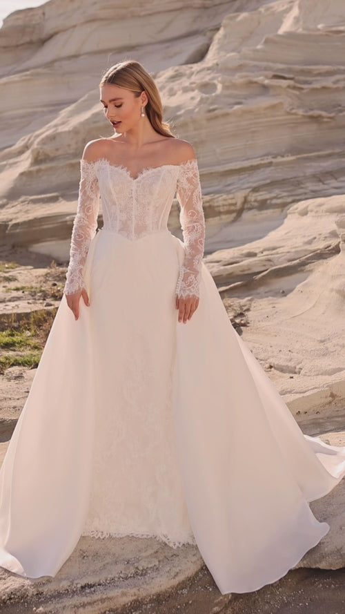 Load image 1 in gallery view. Heart-neck, long-sleeved, fully embroidered lace wedding dress with a detachable tulle skirt in a mermaid style - 25181